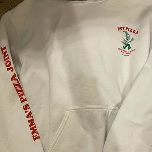 emma chamberlain sweatshirt